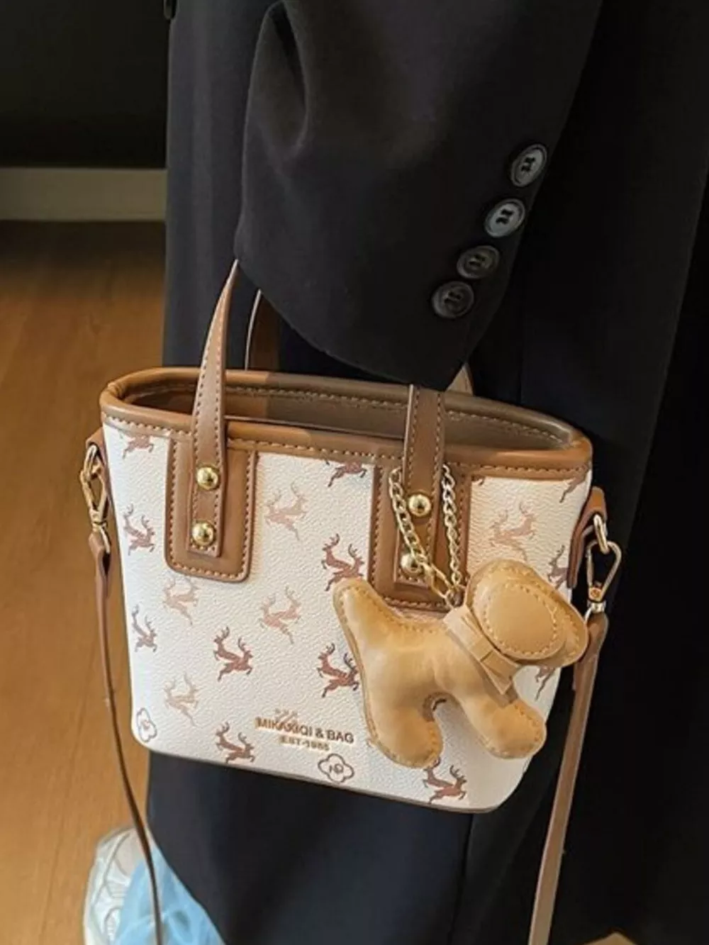 Lightweight Printed Crossbody Bag, image 7