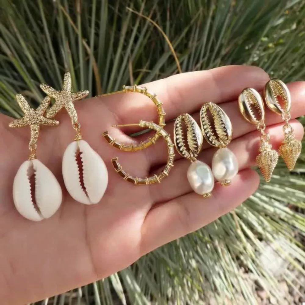 4 Pair 18K Gold-Plated Shell Minimalist Earrings, image 2