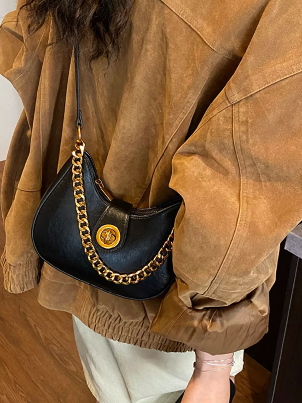 Chain Accent Shoulder Bag, image 5