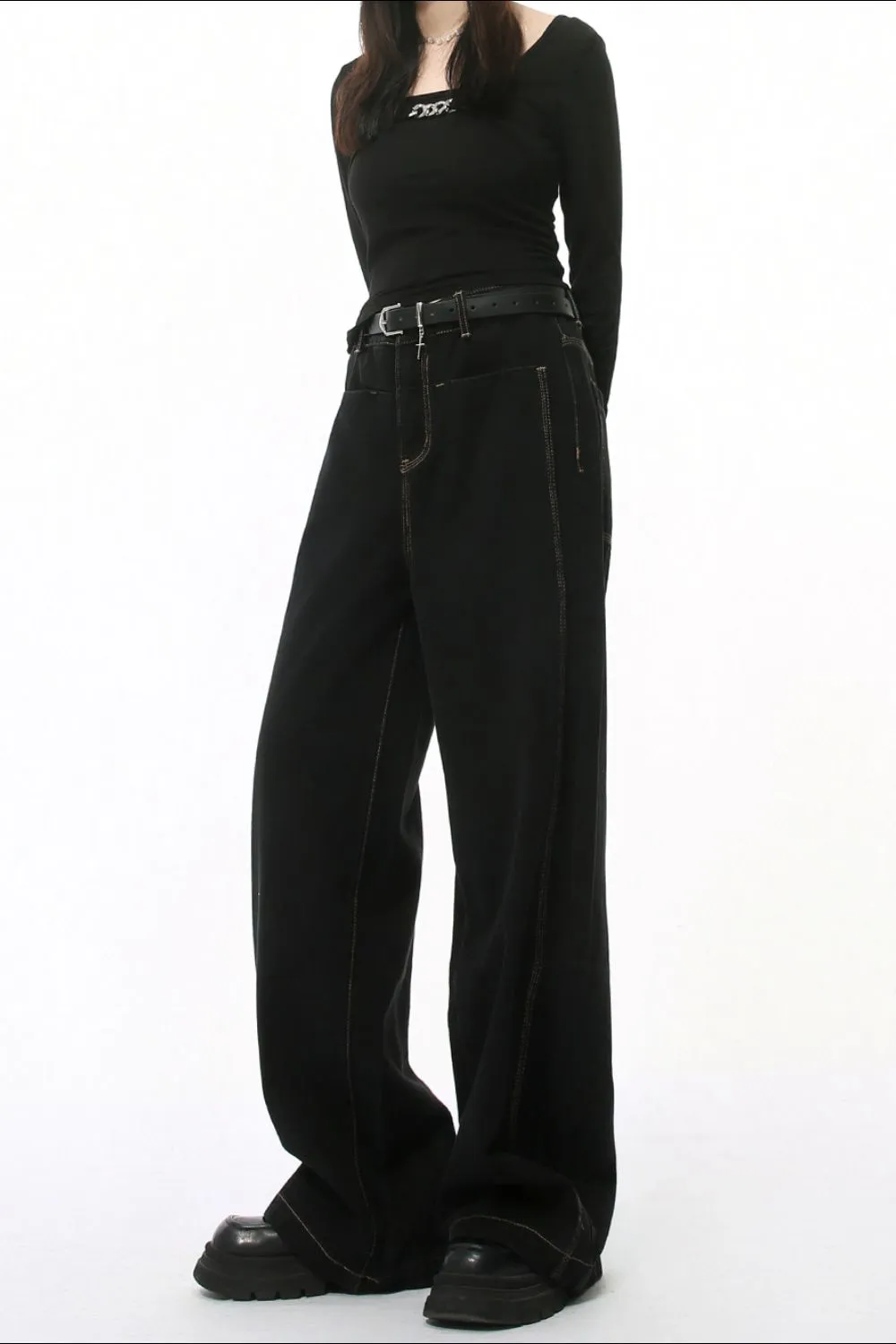 Straight Leg Jeans with Stitch Detail, image 2