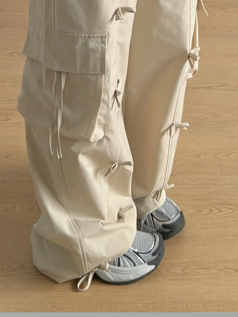 Cargo Wide Leg Pants with Bow Tie Details, image 6