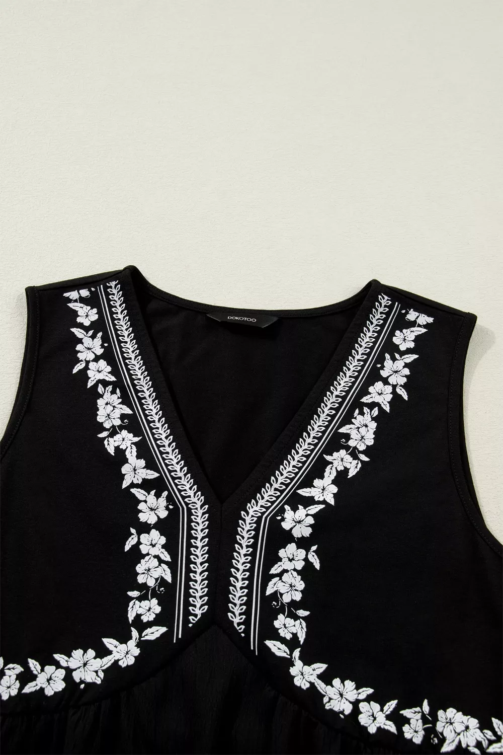 Floral Embroidered V Neck Sleeveless Casual Shift Top, image 11