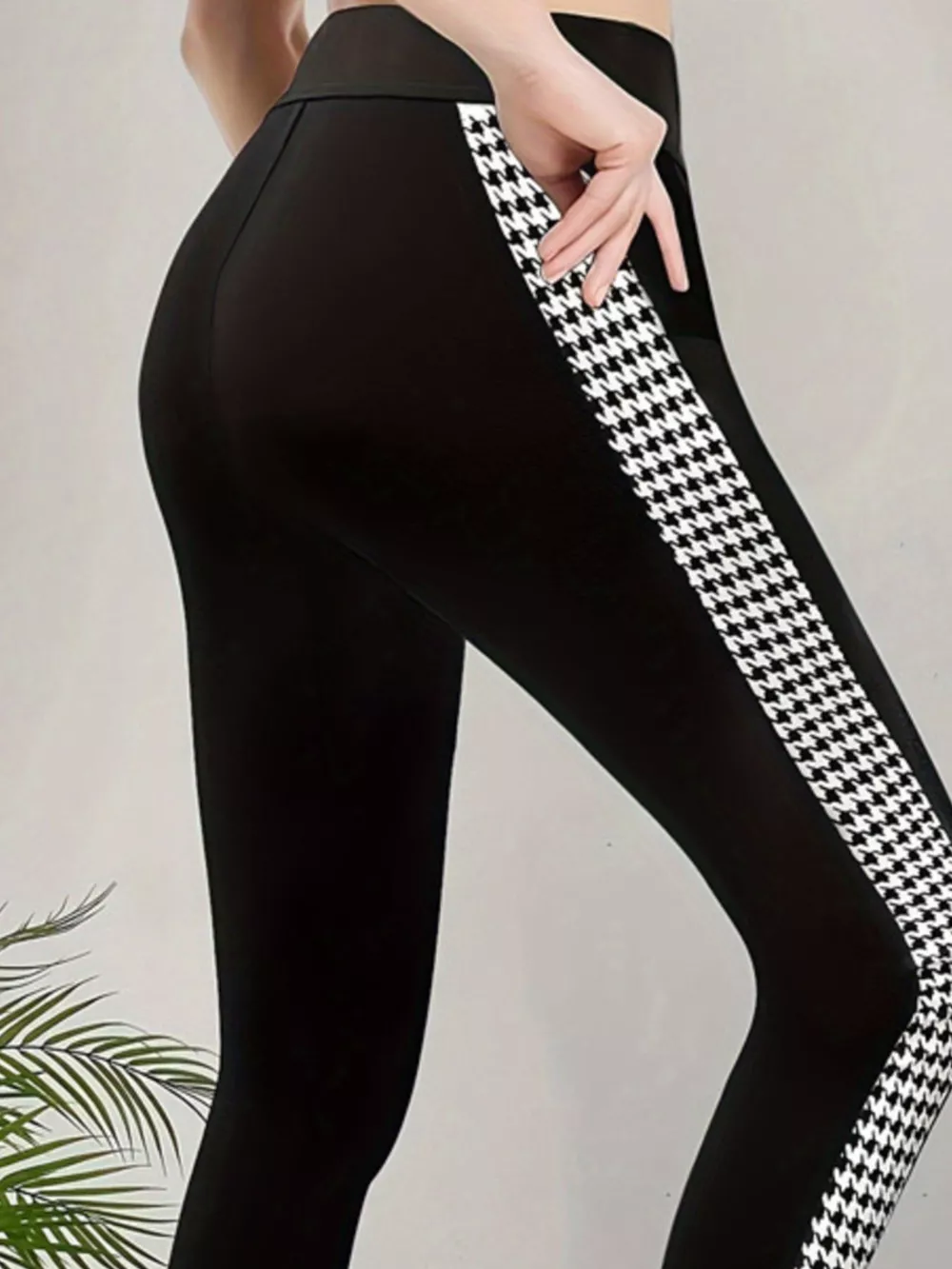 High-Waisted Side Houndstooth Active Leggings, image 2
