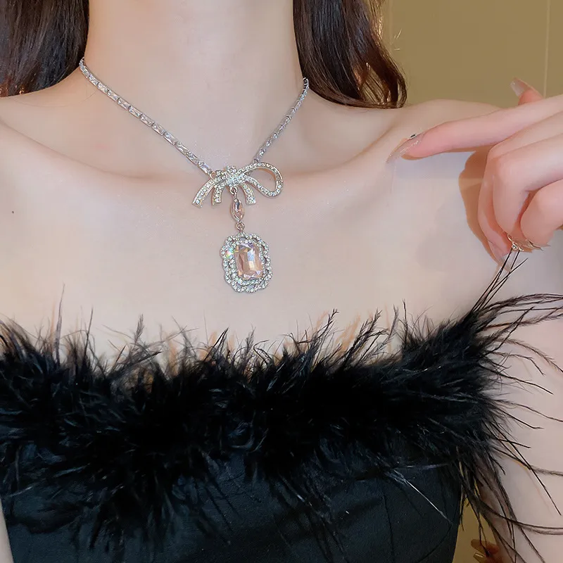 Alloy Crystal Geometric Pendant Necklace, image 3