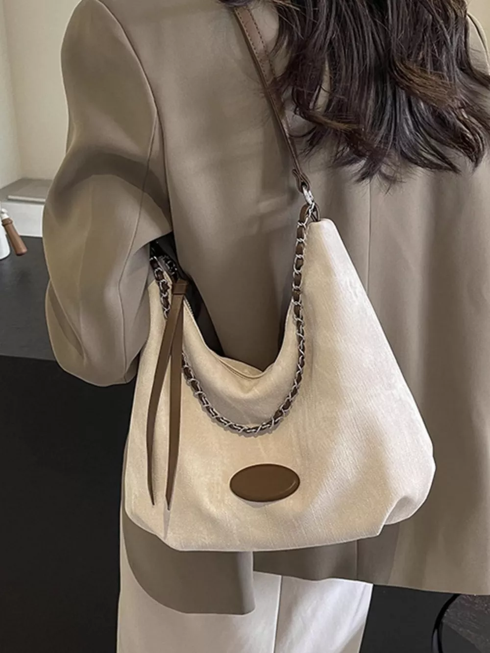 Chain Decor Casual Shoulder Bag, image 3
