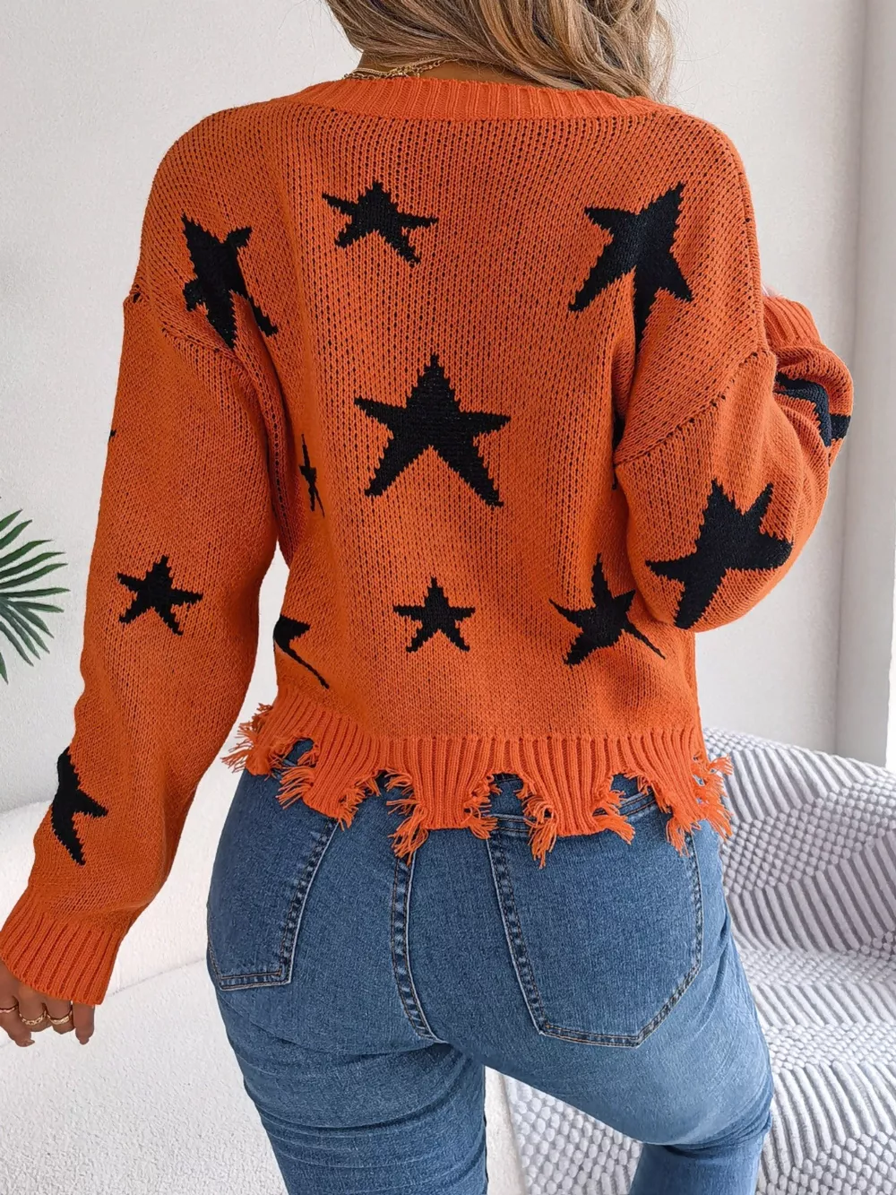 Star Pattern V-Neck Distressed Sweater, image 3