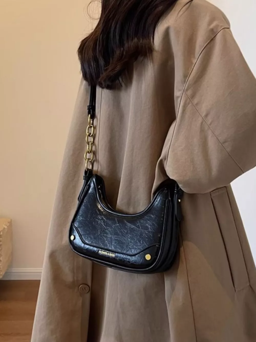 Chain Accent Shoulder Bag, image 10