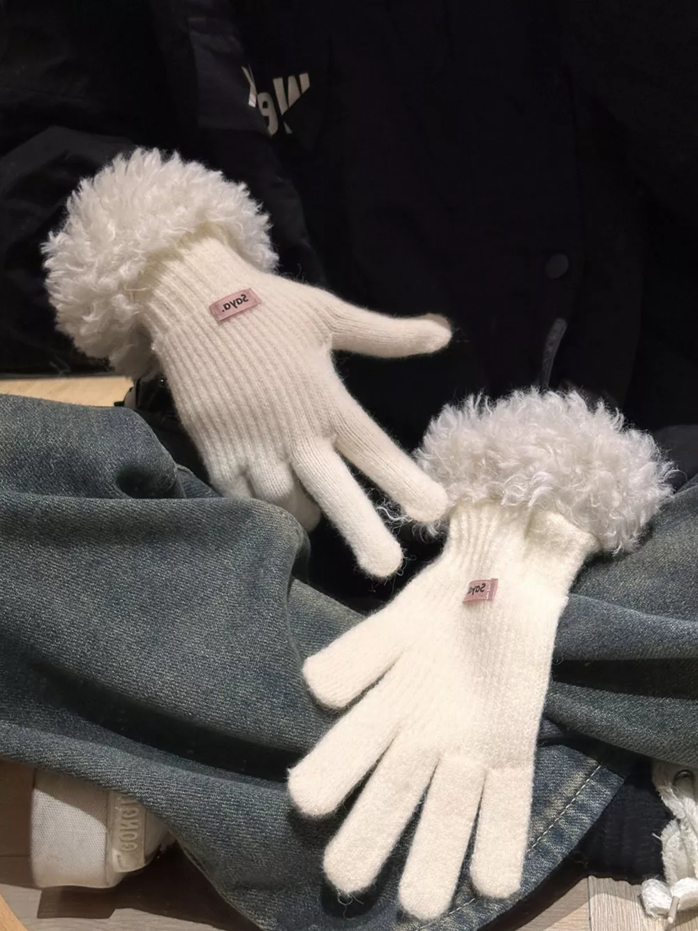 Fuzzy Cuff Knitted Gloves, image 5