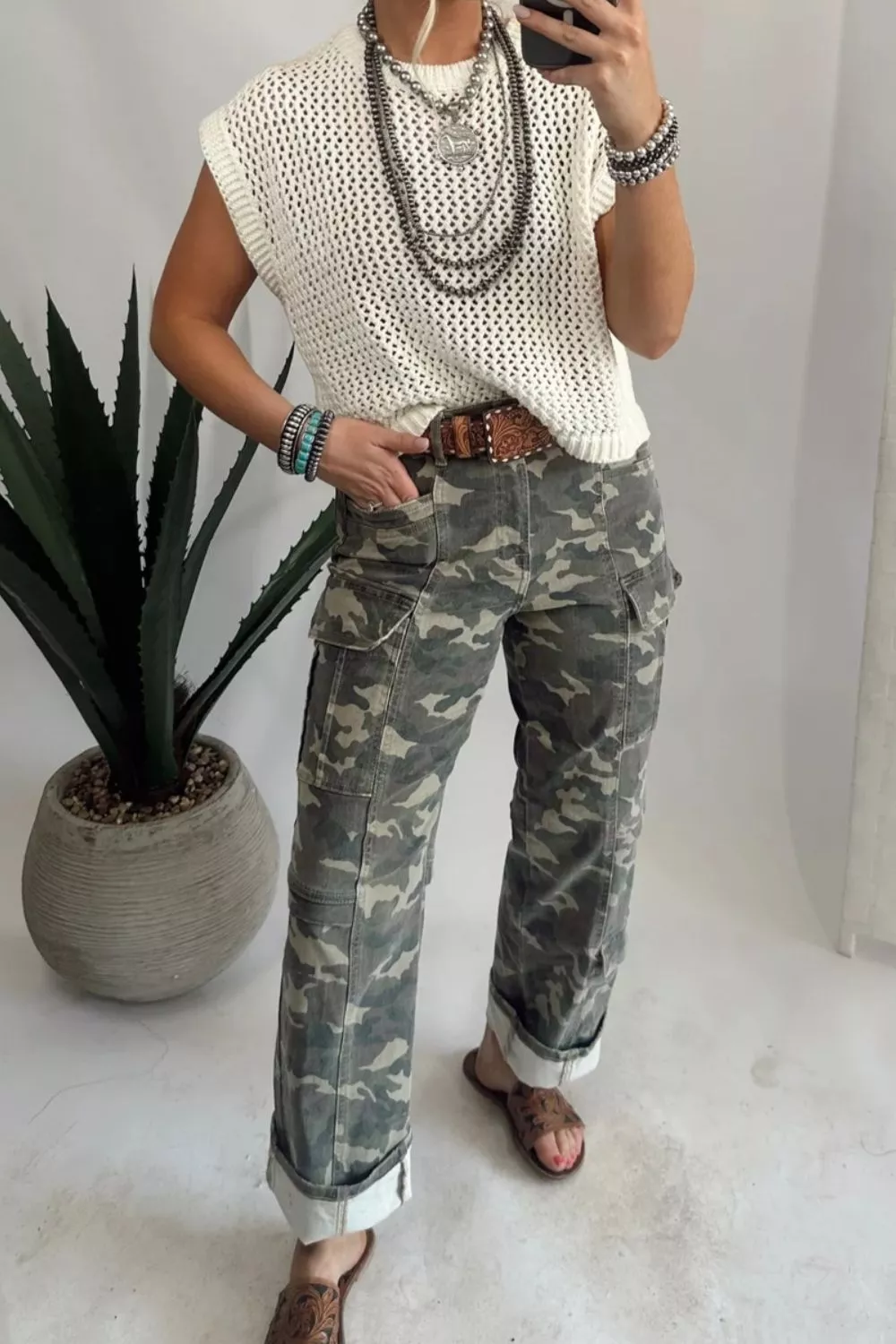 Camouflage Print Multi Pocketed Womens Denim Pants, image 3