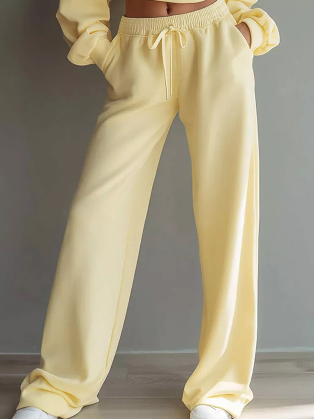 Round Neck Cropped Sweatshirt and Wide-Leg Pants, image 3
