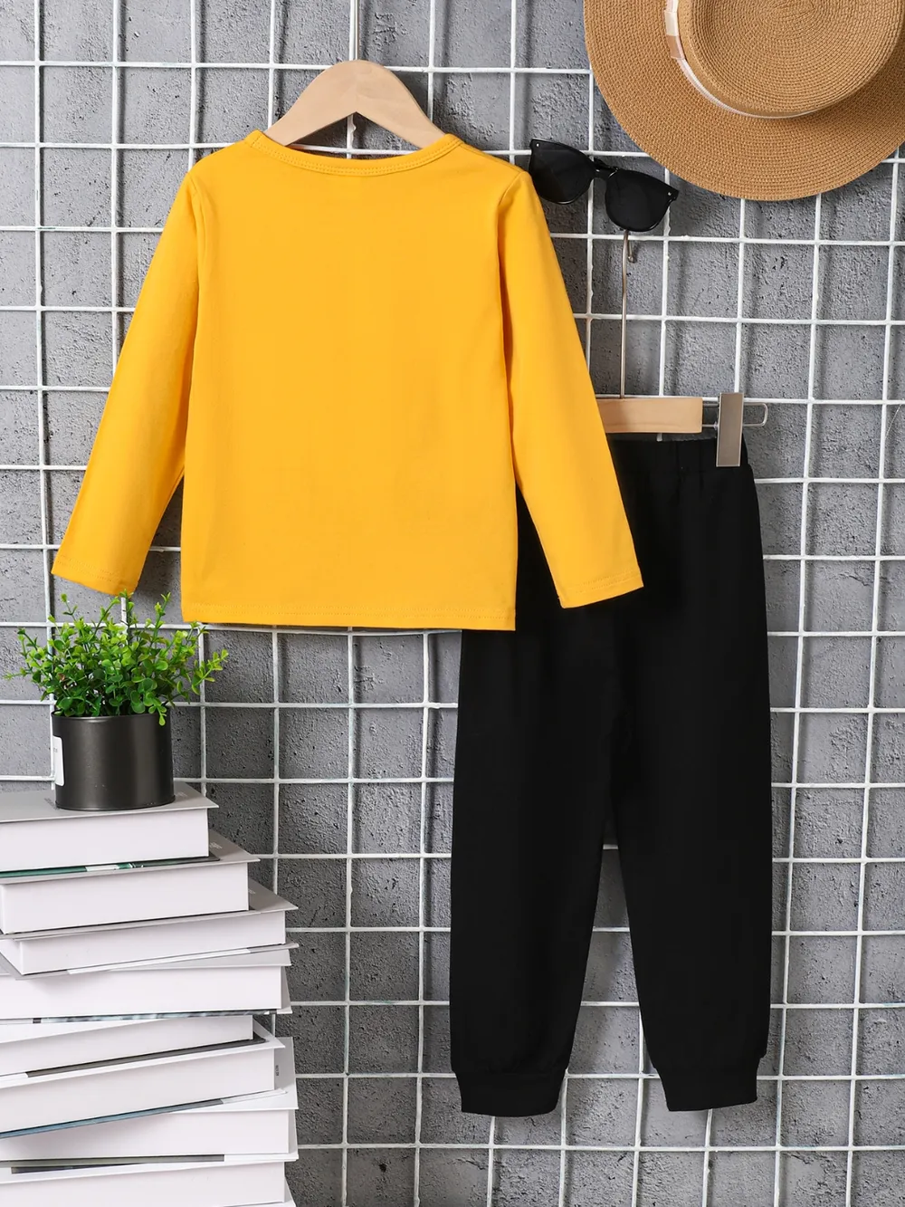 Kids Graphic Round Neck Long Sleeve Top and Pants Set, image 2