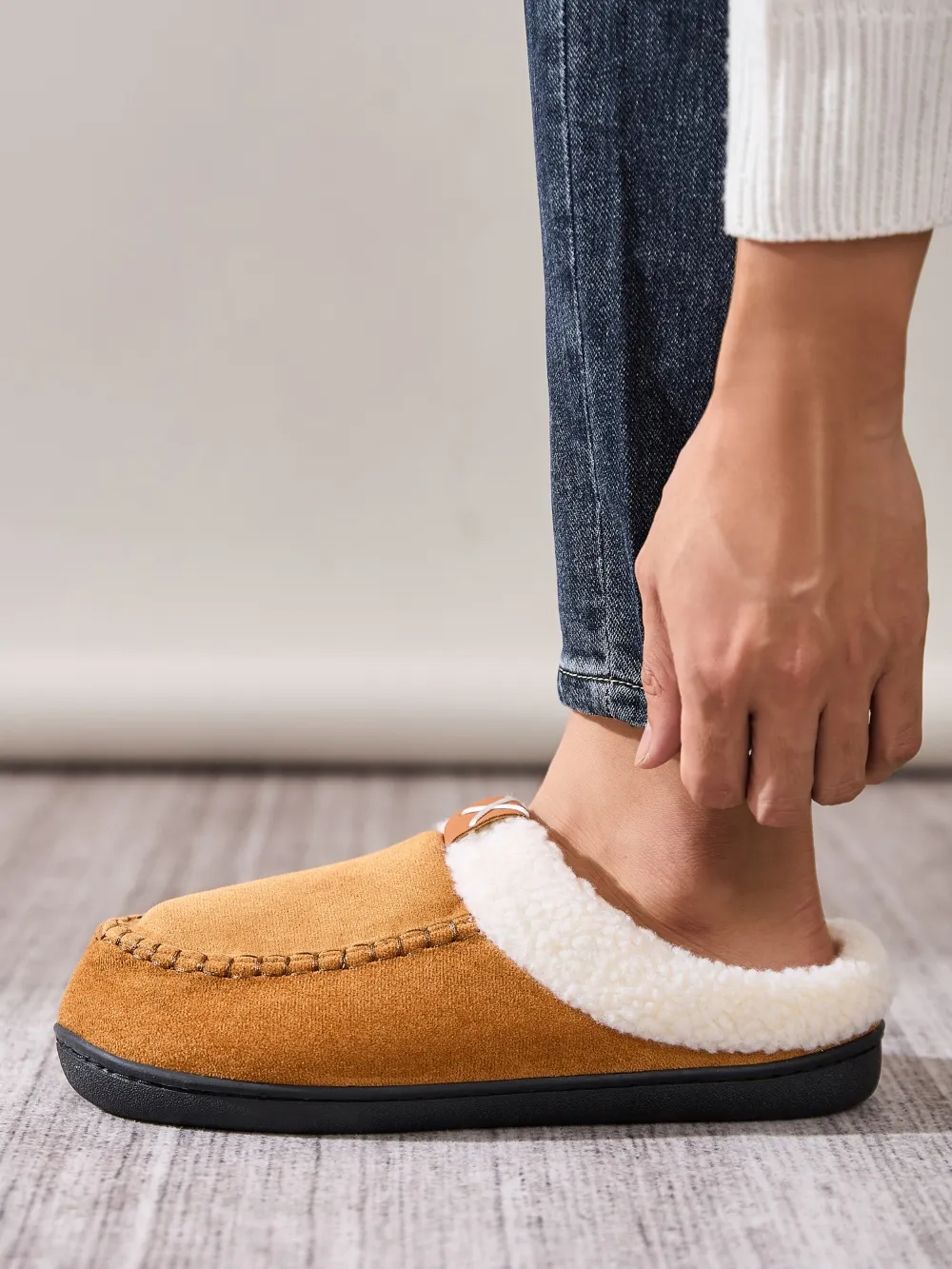 Contrast Round Toe Flat Slippers, image 8