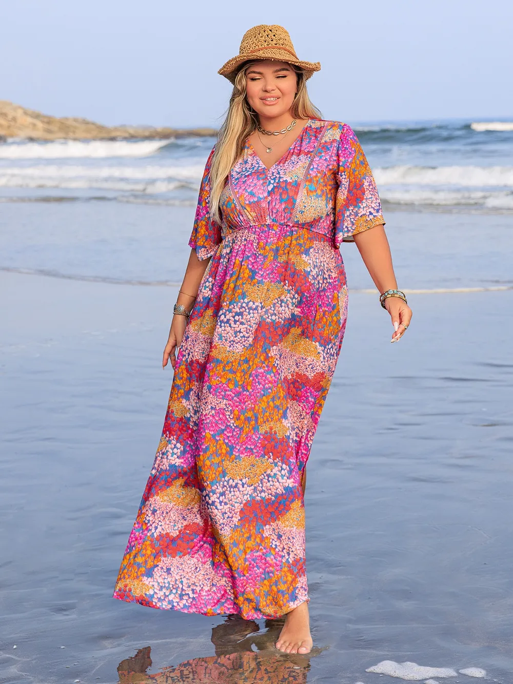Plus Size Printed V-Neck Half Sleeve Maxi Dress, image 4