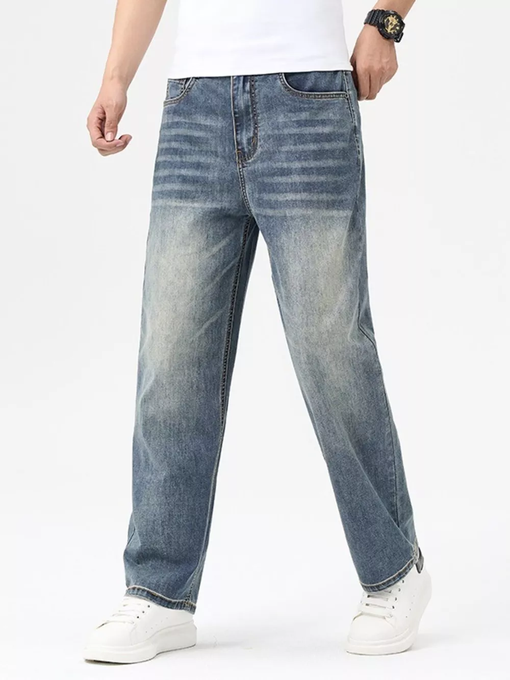 Men's Relaxed Fit Washed Jeans, image 3