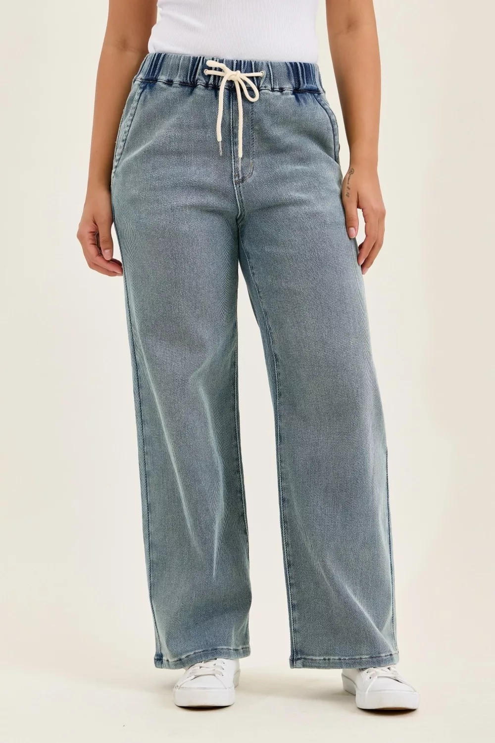 Hight Waist Wilhelmina Baggy Jeans with Md Aged Stone Blue Wash