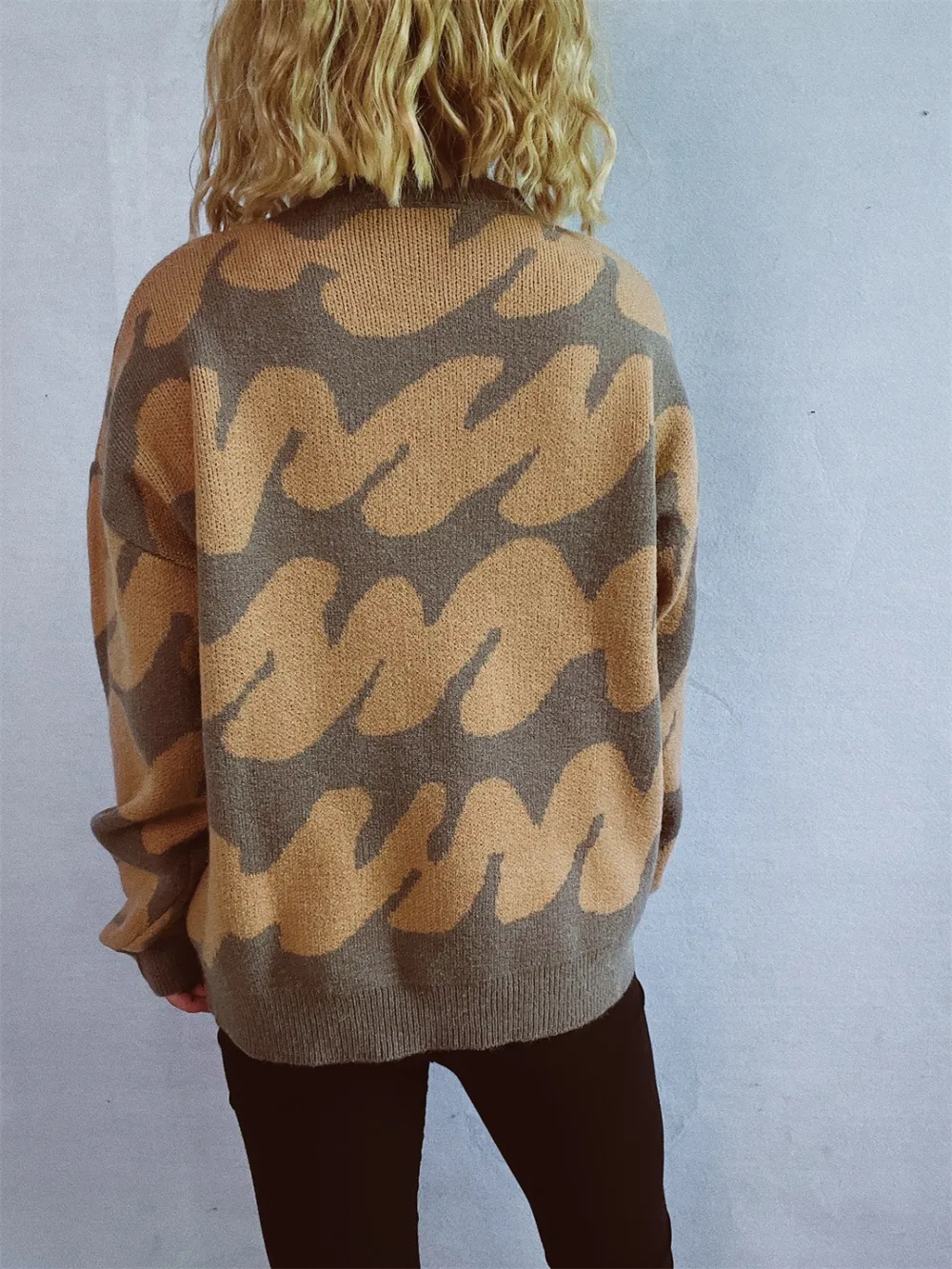 Contrast Round Neck Long Sleeve Sweater, image 17