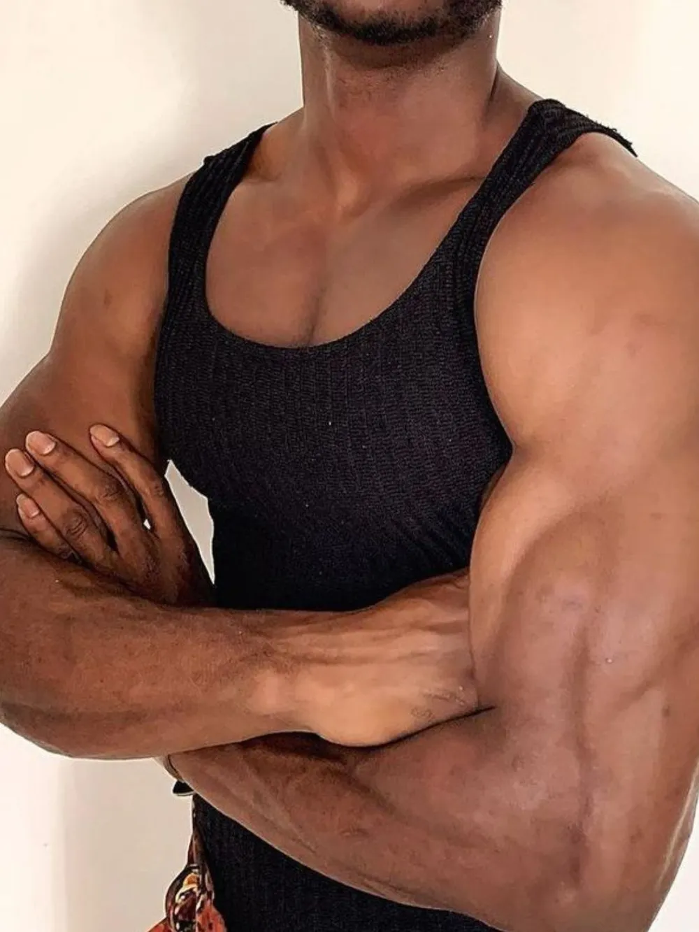 Men's Side Cutout Round Neck Tank, image 2