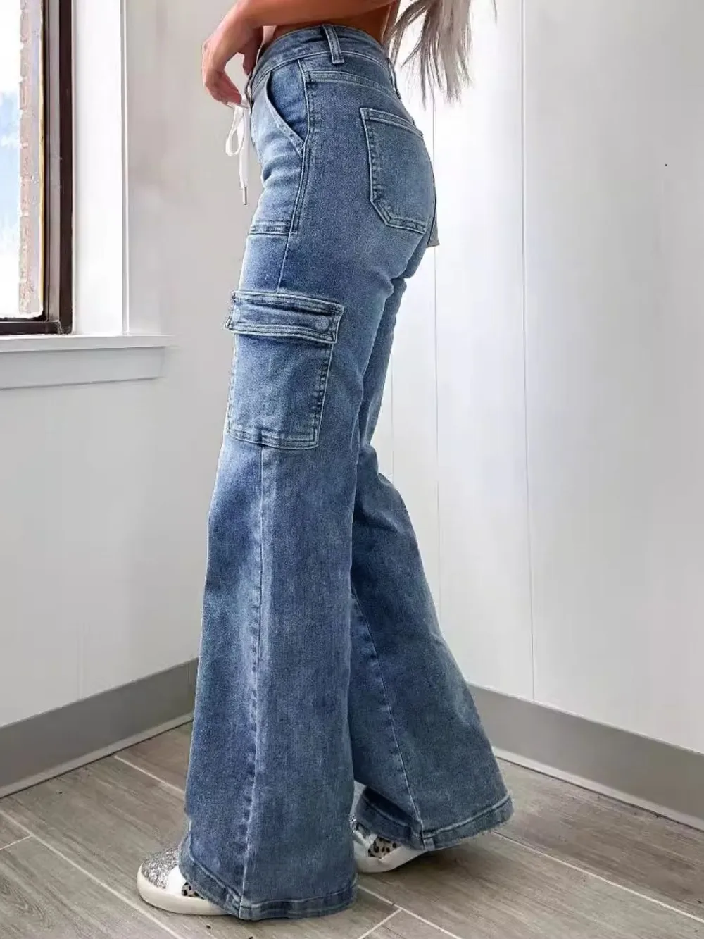 Washed Jeans with Pockets, image 2