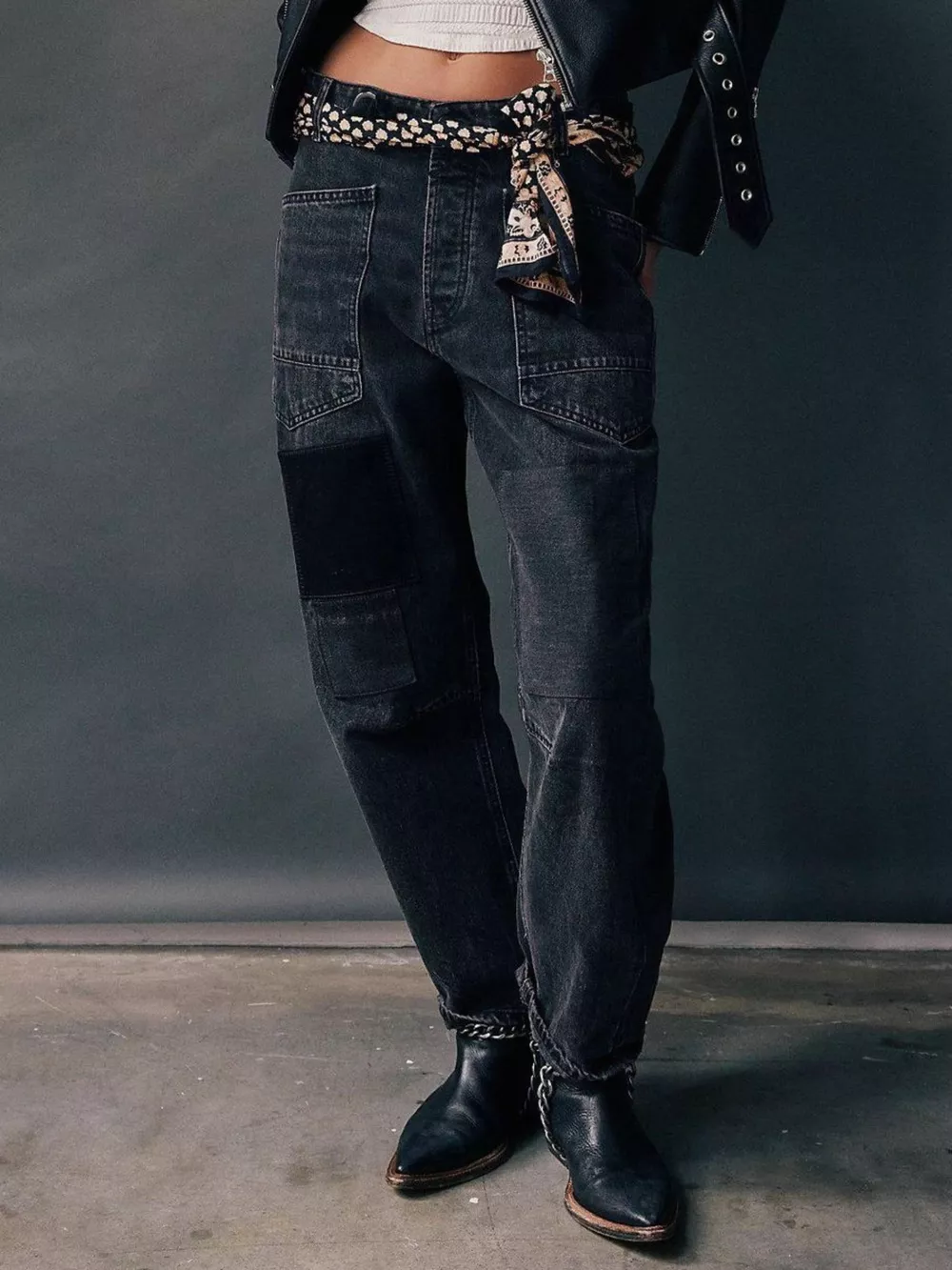 Washed Relaxed Fit Jeans, image 18