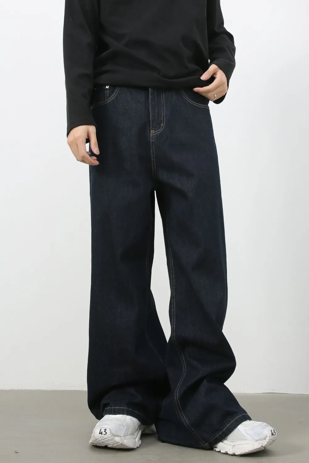 Men's Wide Leg Jeans with Pockets, image 4