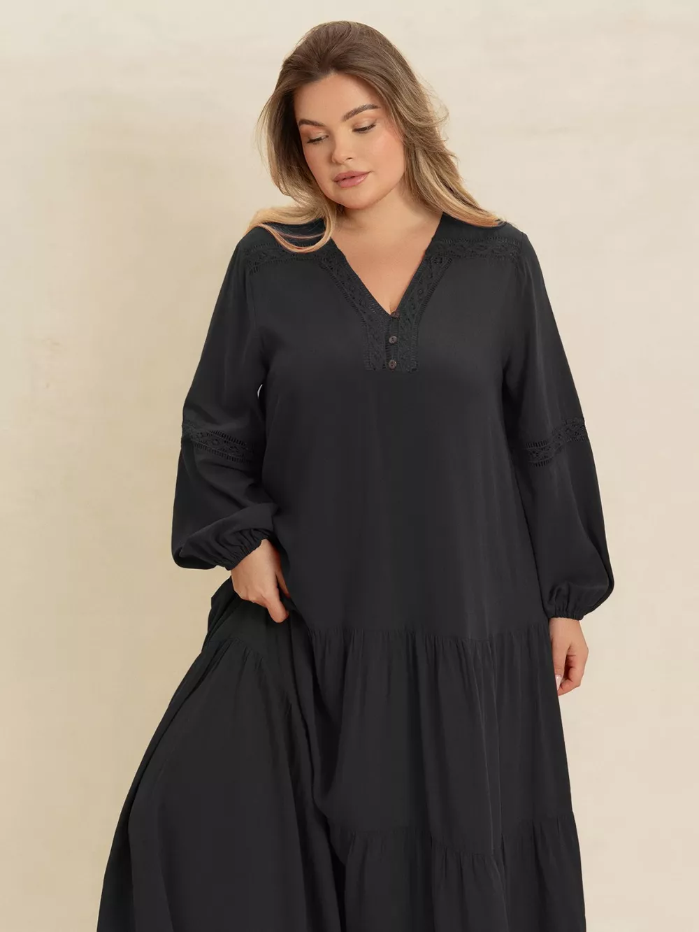Plus Size Bohemian Tiered Maxi Dress with Balloon Sleeves, image 14