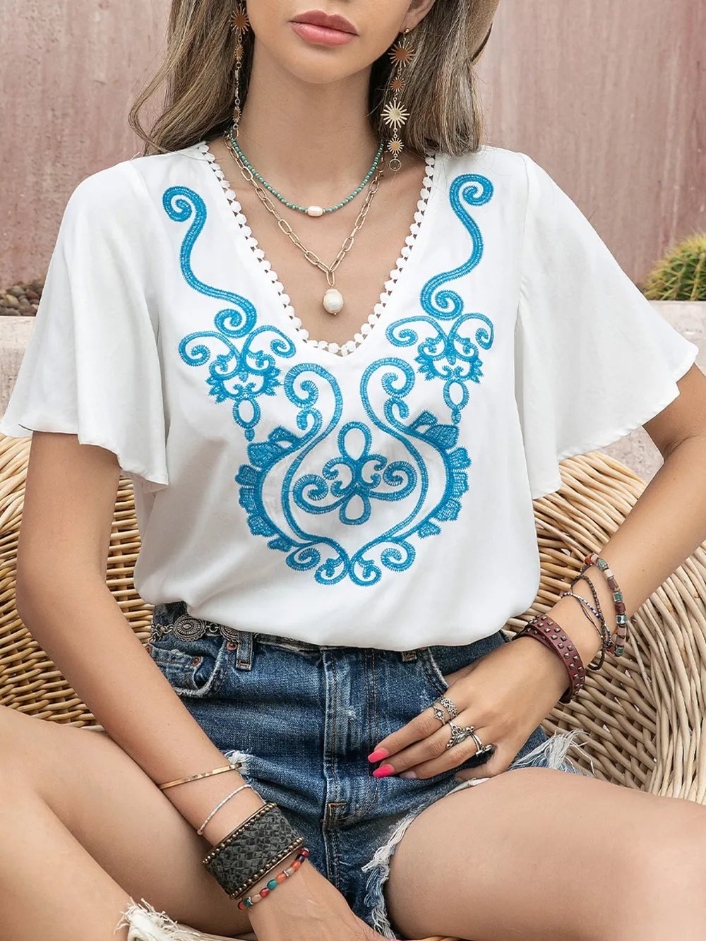 Graphic V-Neck Flutter Sleeve T-Shirt, image 4