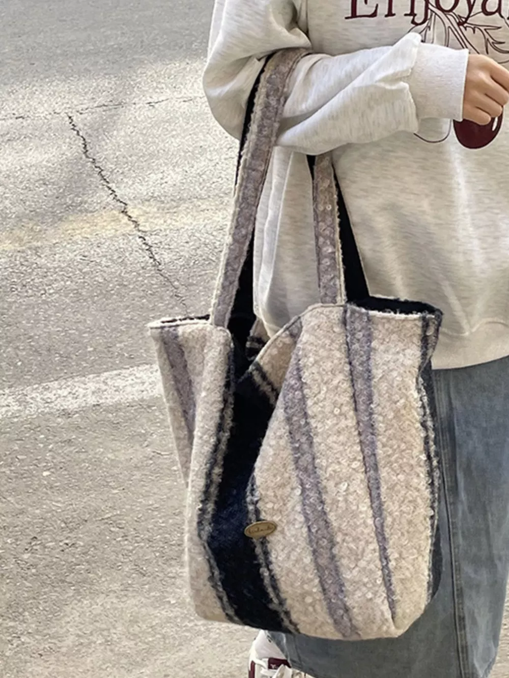 Lightweight Tote Bag, image 4