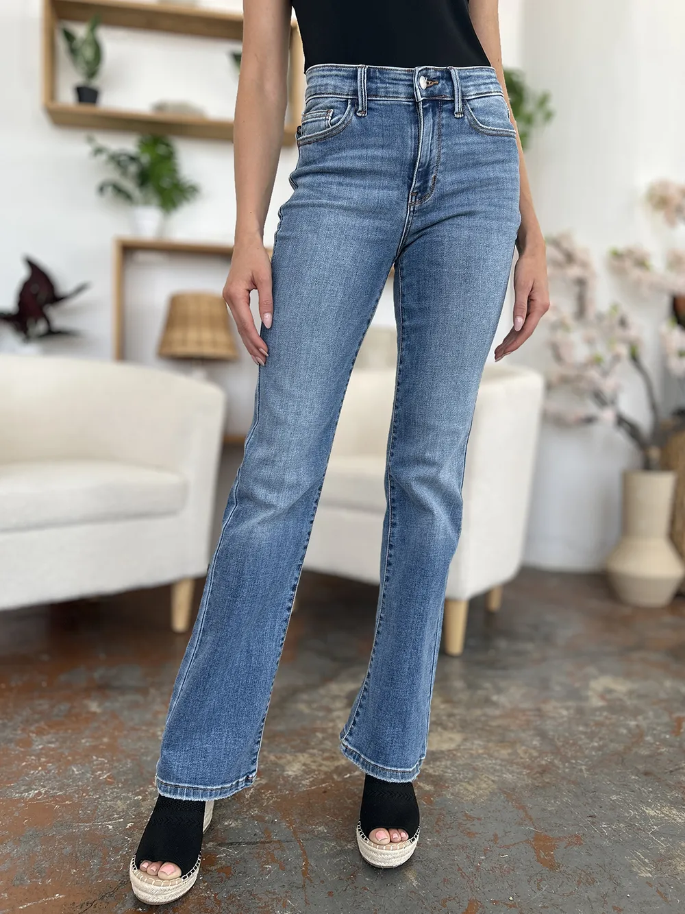 Full Size Mid-Rise Waist Straight Jeans