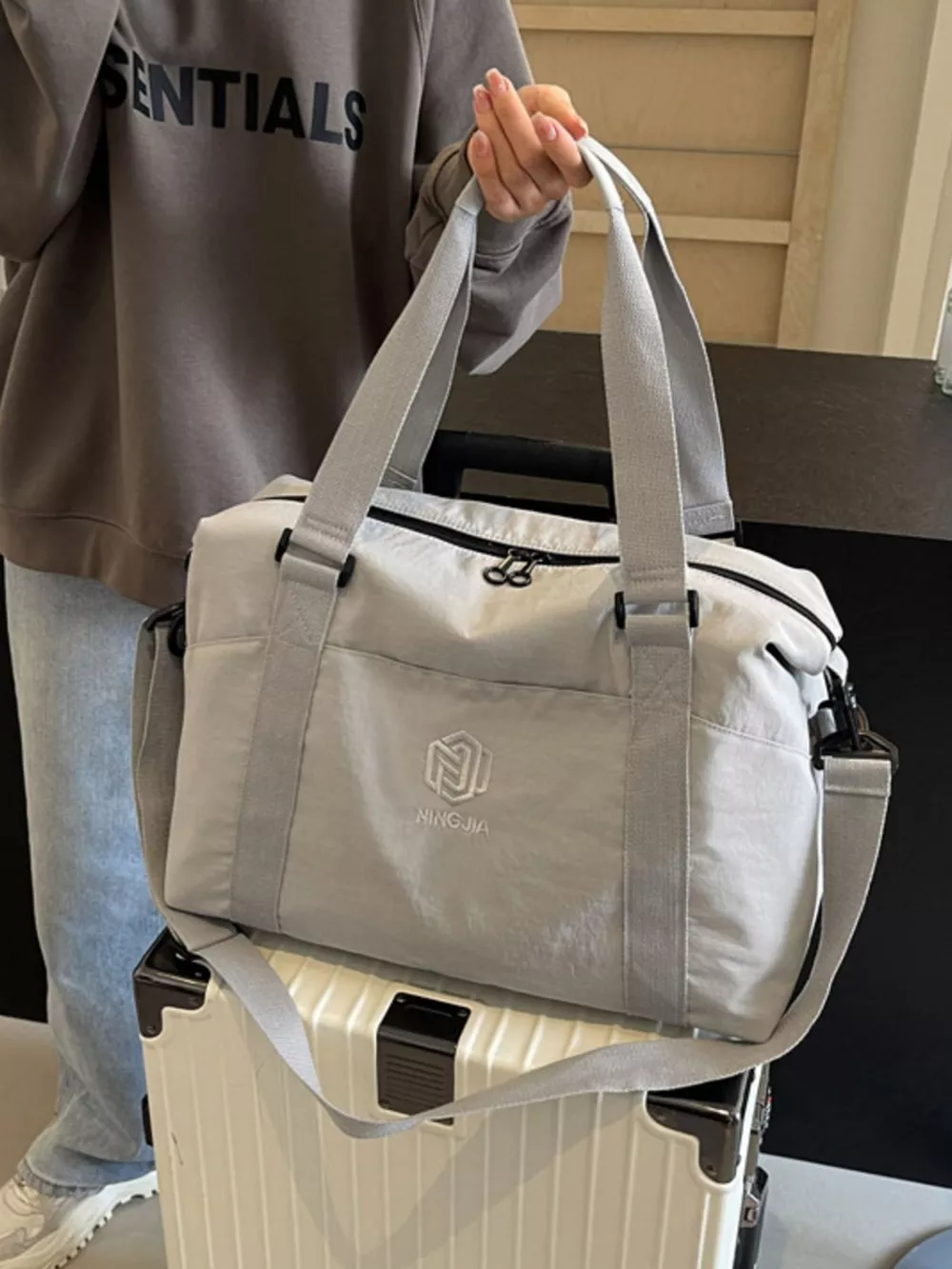 Lightweight Oxford Cloth Travel Duffel Bag, image 3
