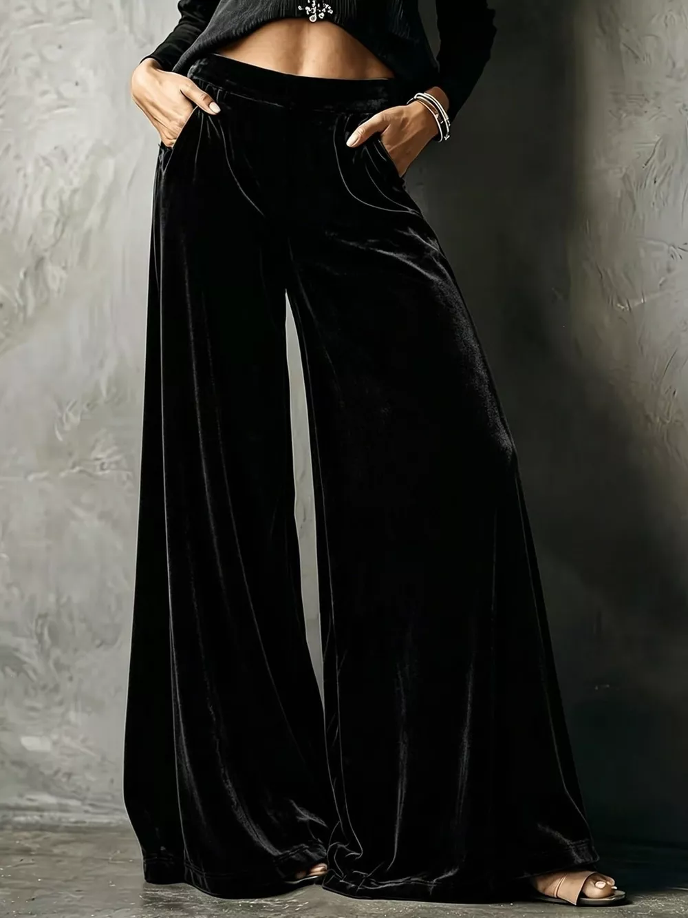 Full Size High-Waisted Wide-Leg Velvet Pants Plus Size, image 4