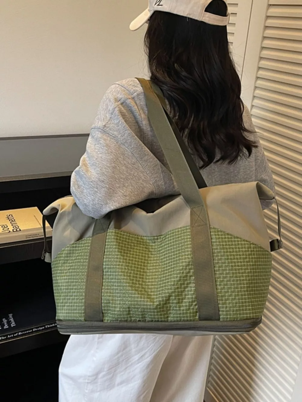 Lightweight Travel Duffel Bag, image 2