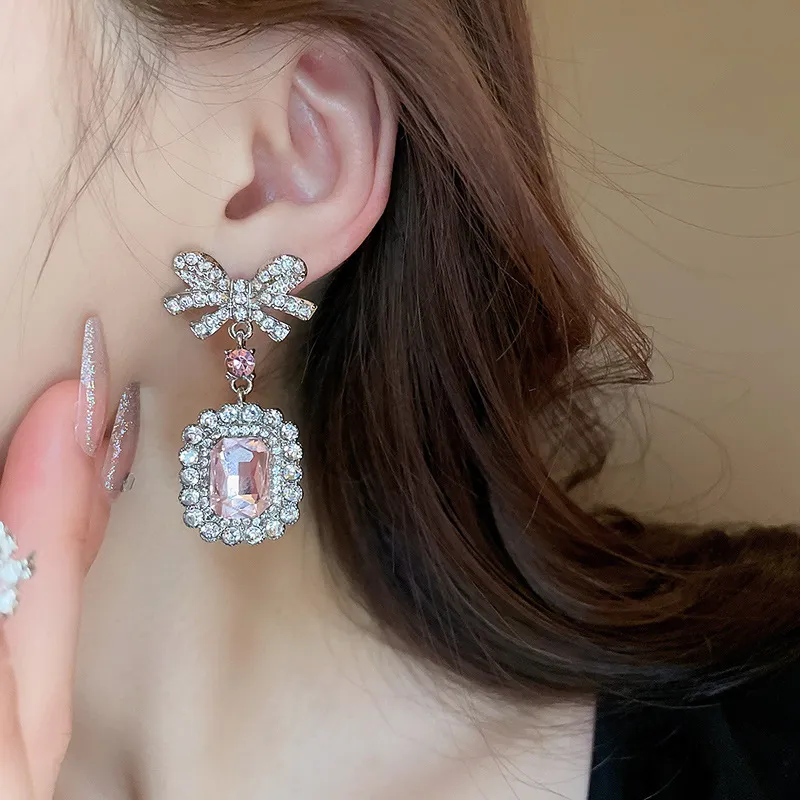 Alloy Crystal Geometric Dangle Earrings, image 2