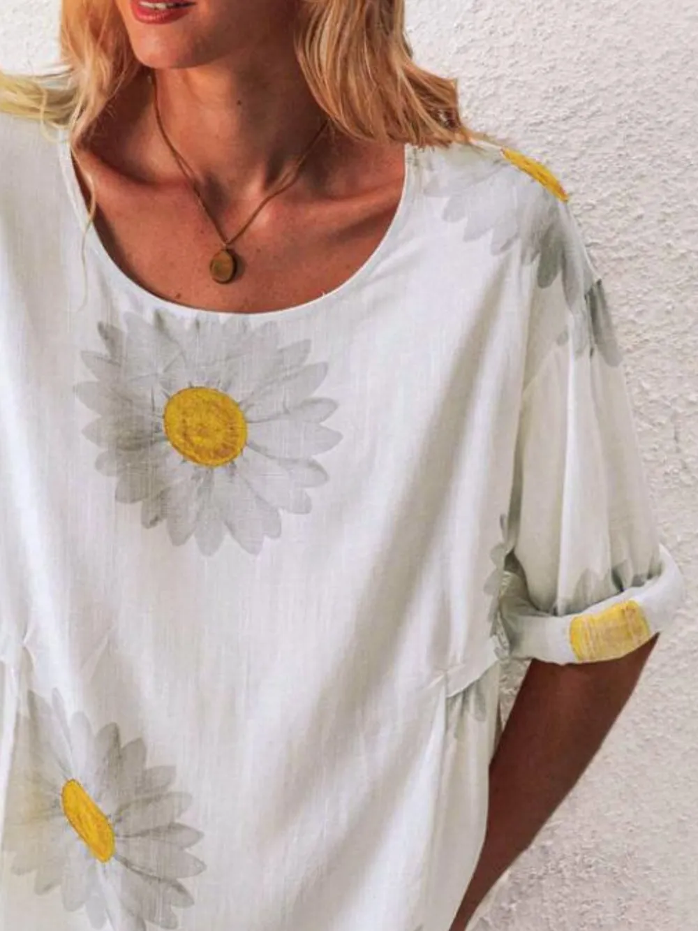 Full Size Flower Round Neck Half Sleeve T-Shirt Plus Size, image 3