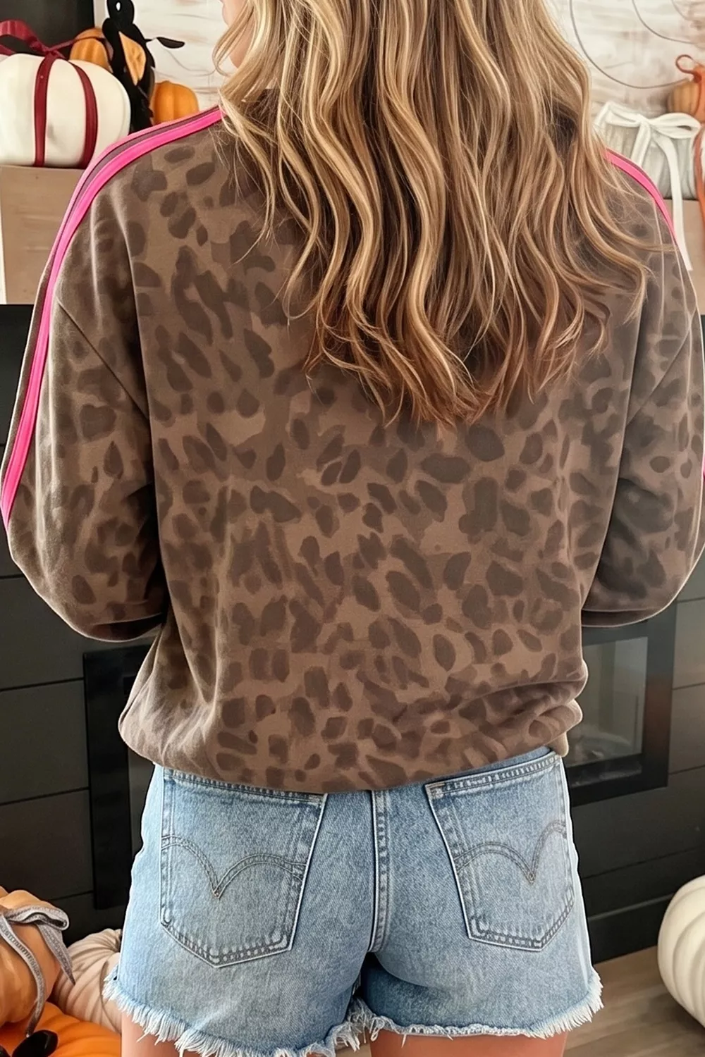 Side Stripes Leopard Round Neck Sweatshirt, image 2