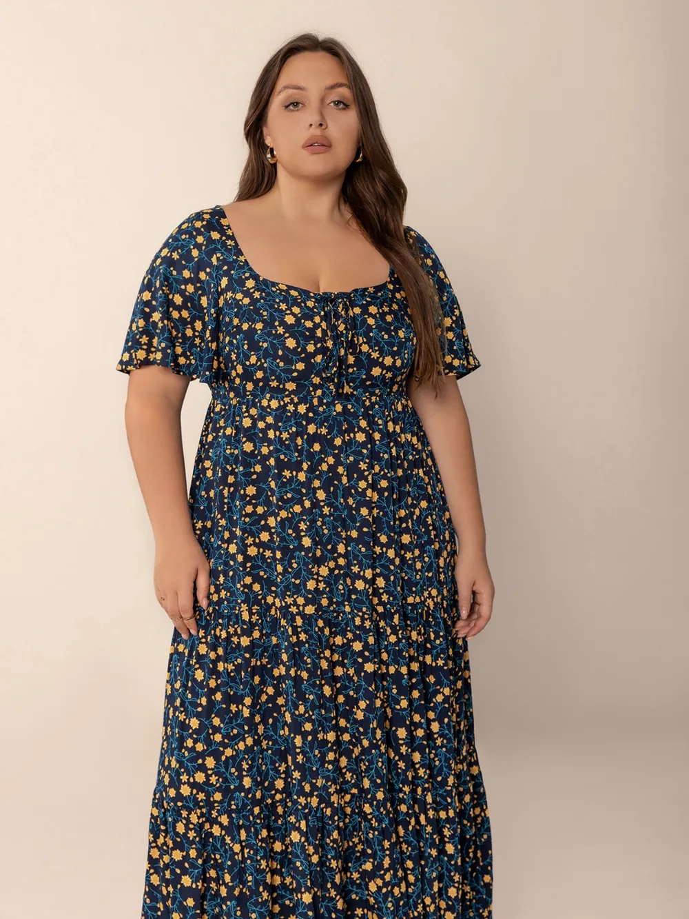 Plus Size Printed Short Sleeve Slit Tiered Maxi Dress, image 5