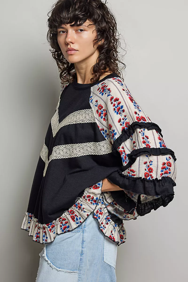 POL Round Neck Half Sleeve Contrast Floral Lace Oversized Knit Top, image 2