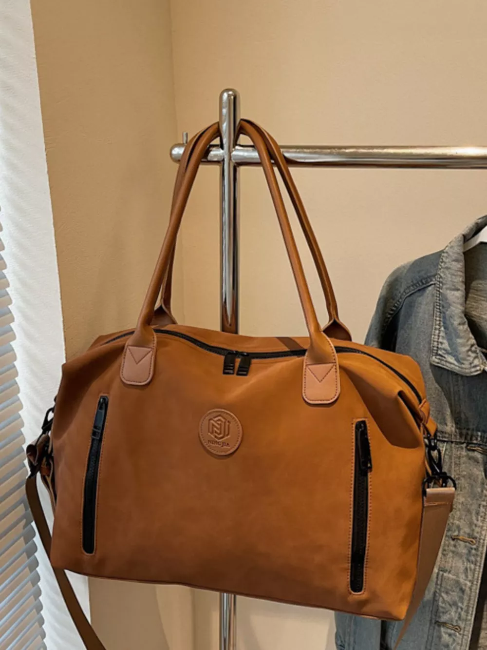 Adjustable Shoulder Strap Travel Duffel Bag, image 6