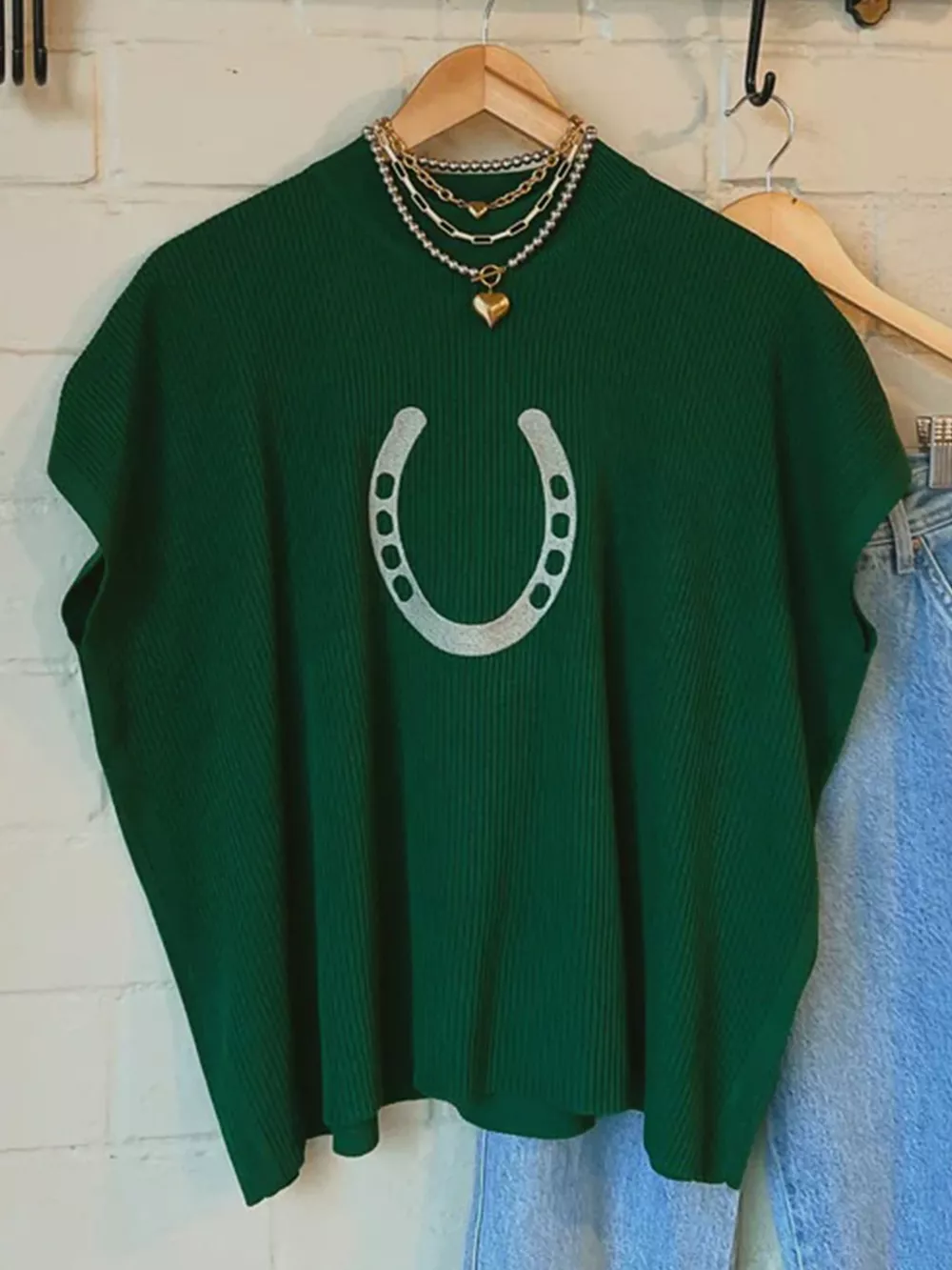 Horseshoe Graphic Short Sleeve Sweater, image 3