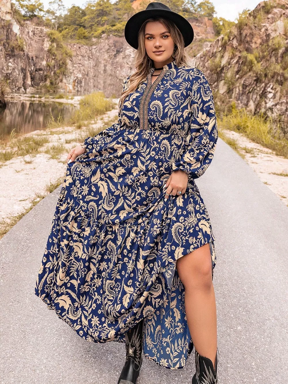 Plus Size Floral Print Long Sleeve Maxi Dress, image 4