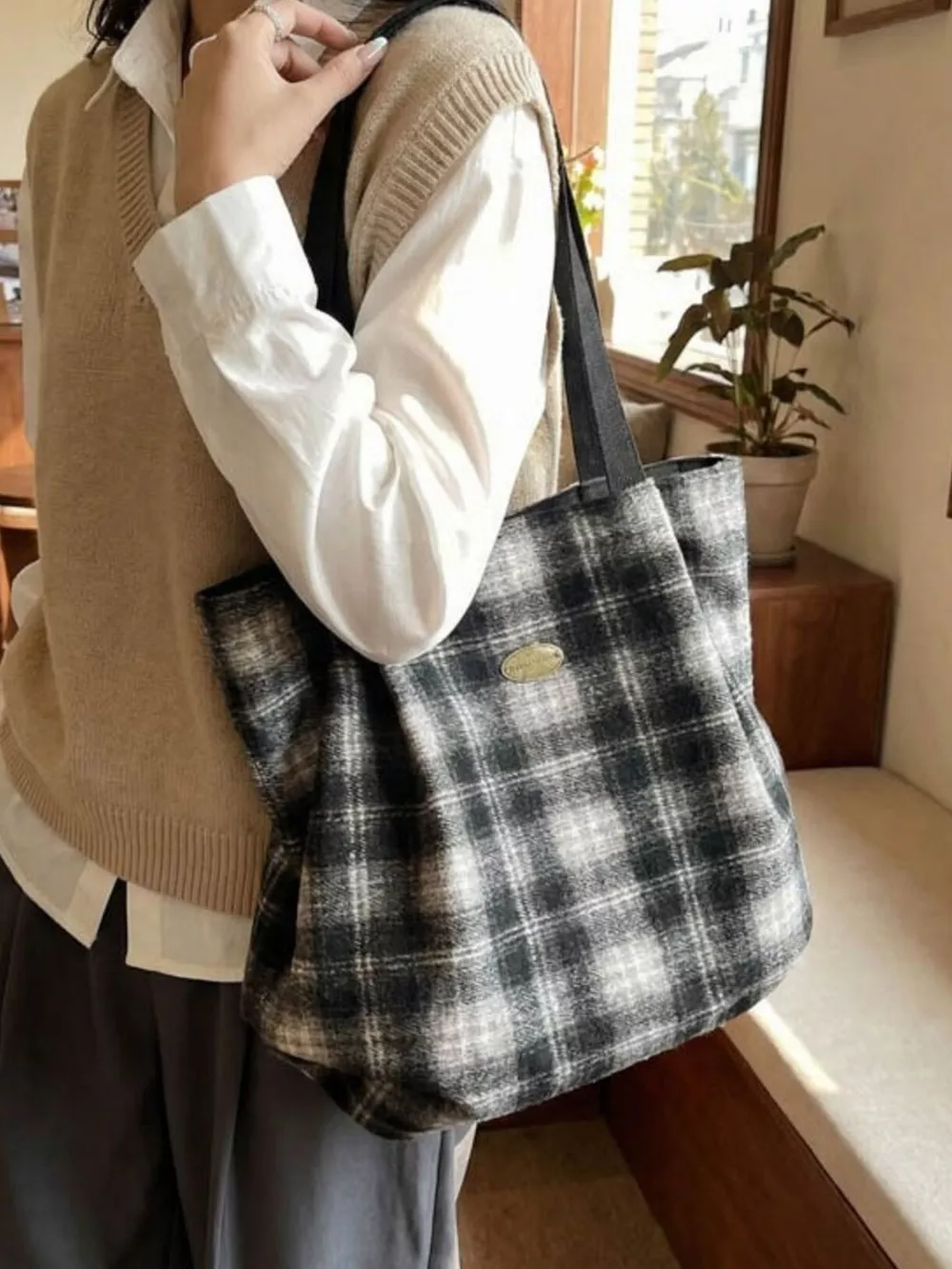 Plaid Pattern Casual Tote Bag, image 4