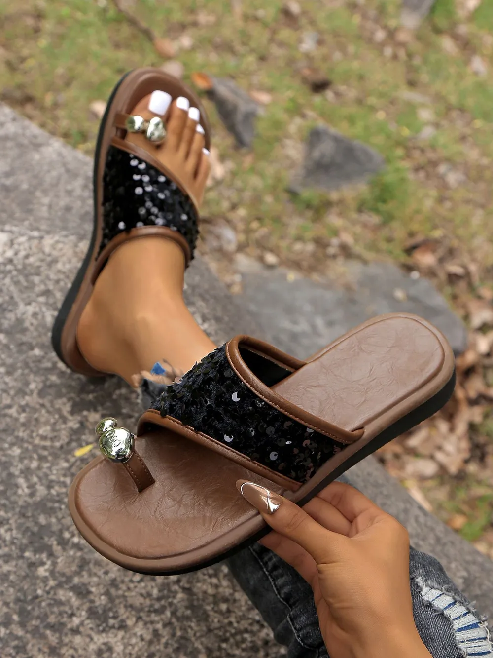 Sequin Toe Loop Flats Sandals, image 4
