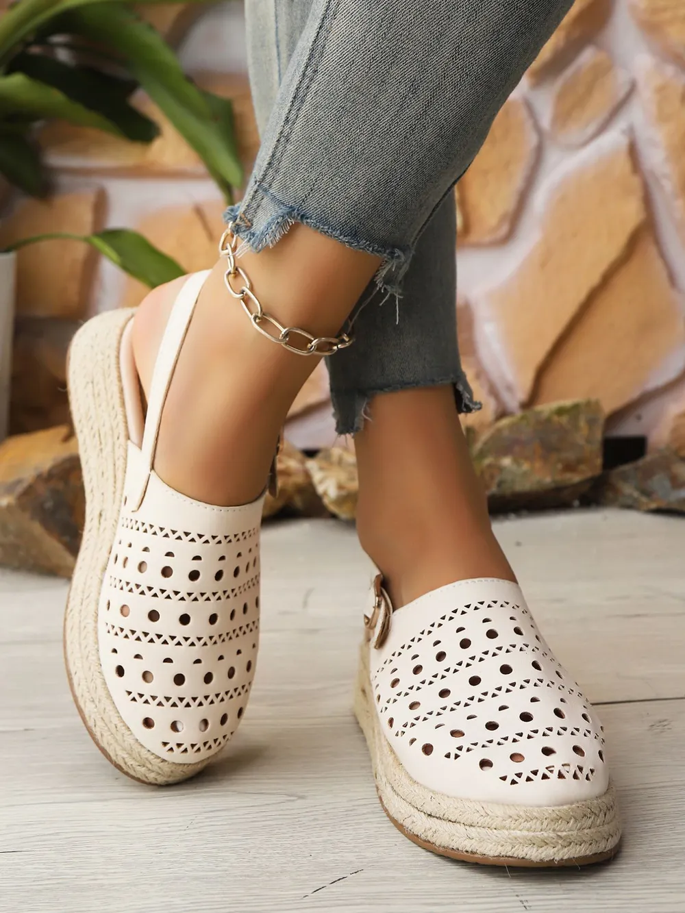 Hollow Out Platform Sandals, image 7