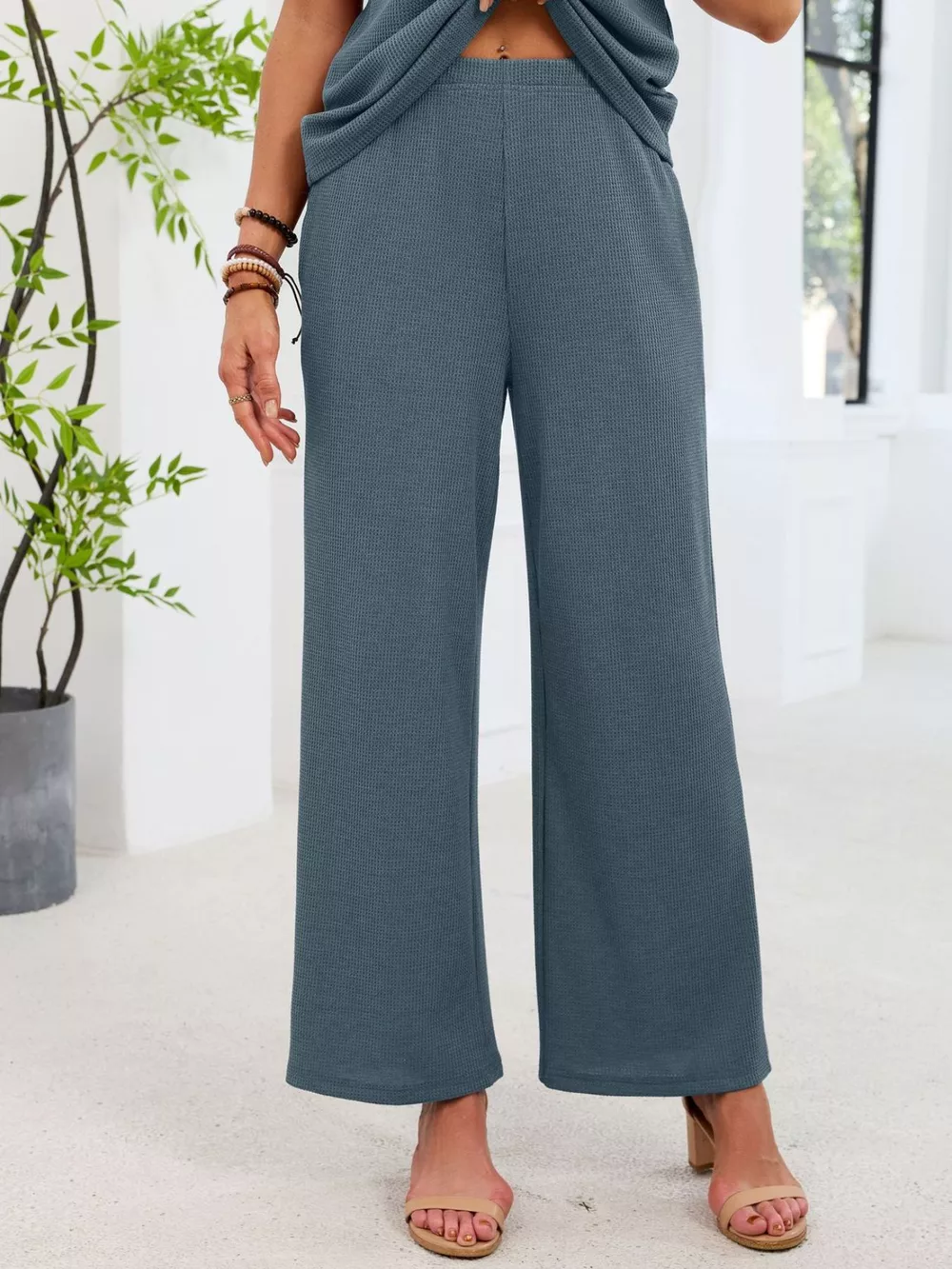 Lace Detail Short Sleeve Top and Pants Set, image 15