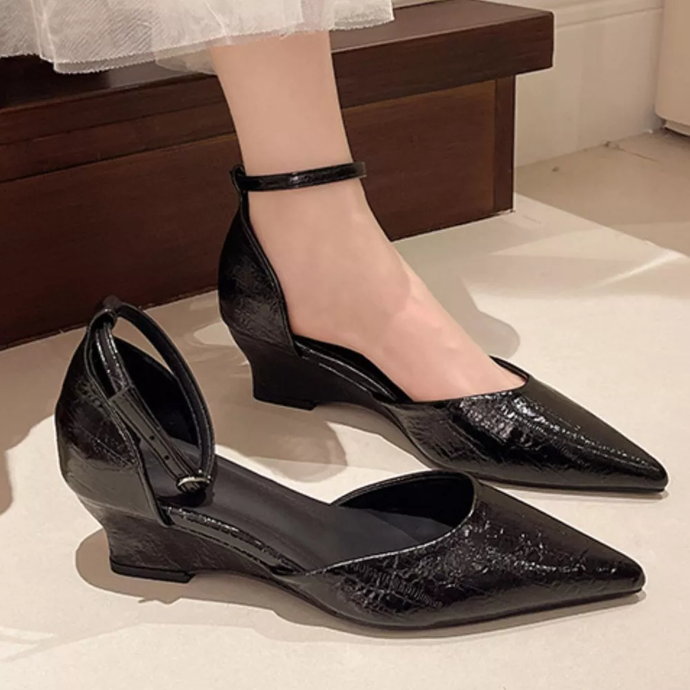 Pointed-Toe Ankle Strap Pumps, image 5