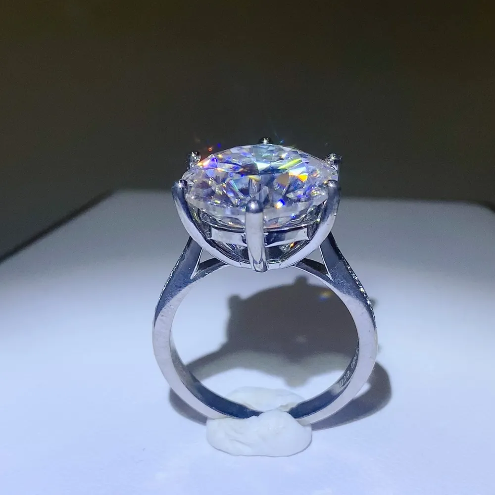 10 Carat Moissanite 925 Sterling Silver Ring, image 2