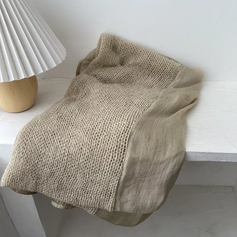 Lightweight Knitted Scarf with Dyed Edges, image 7