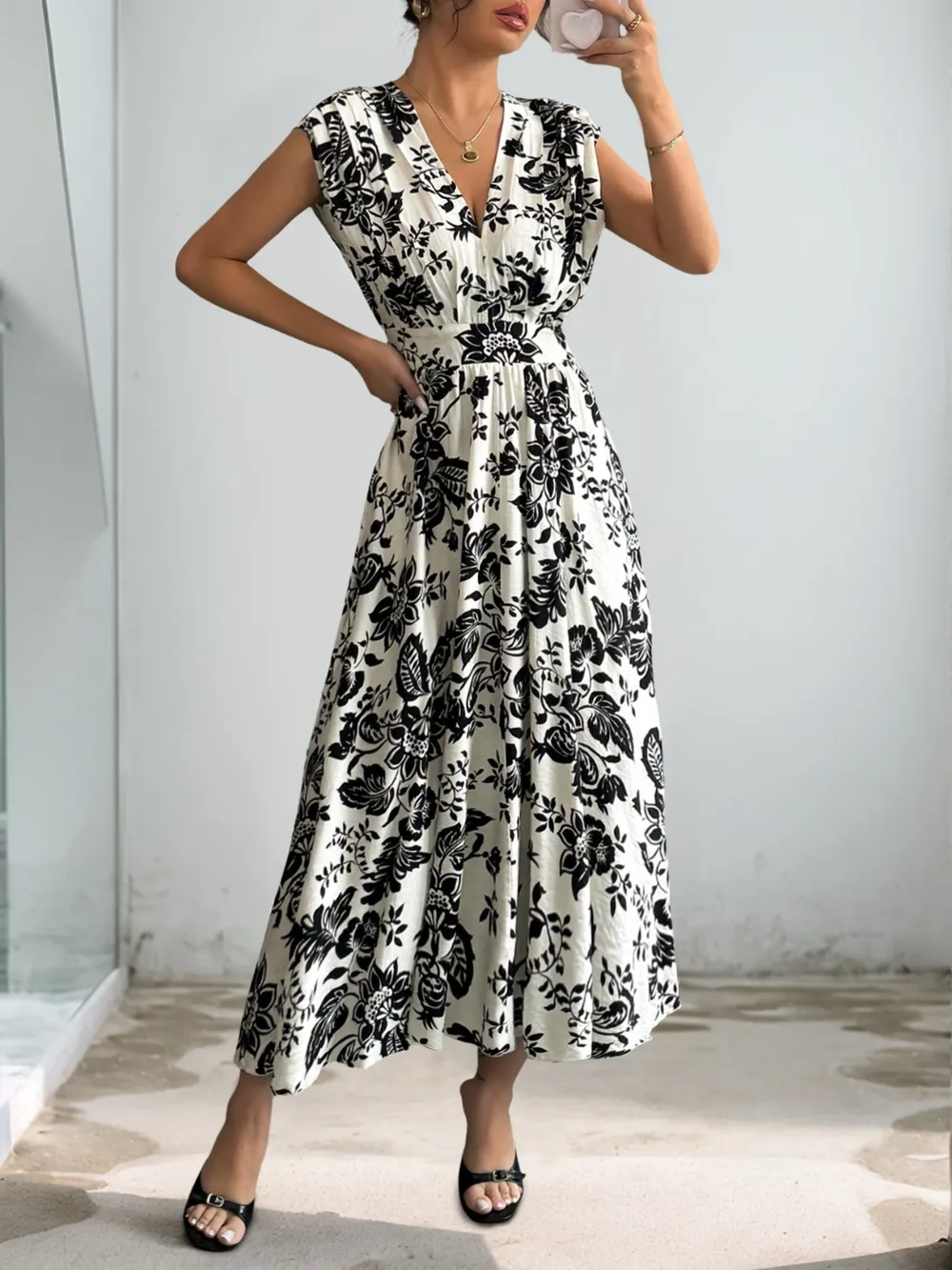 Printed V-Neck Cap Sleeve Dress, image 7
