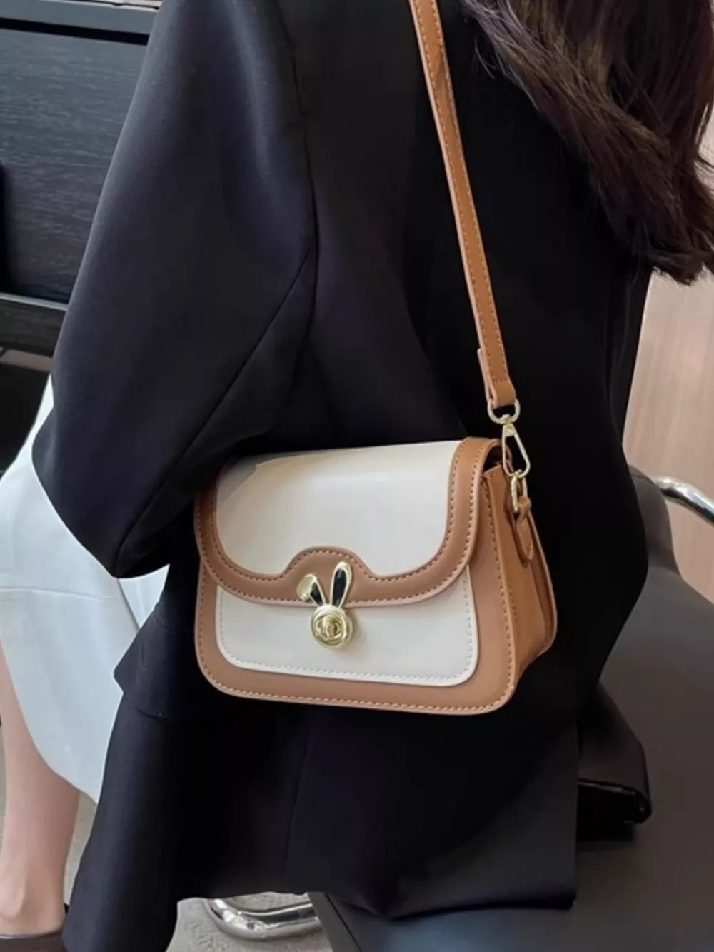Rabbit Decor Color Block Flap Crossbody Bag, image 2