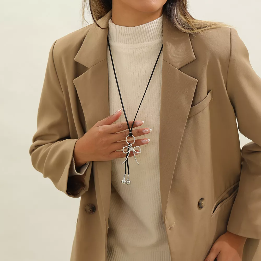 Elegant Bow Pendant Necklace, image 4