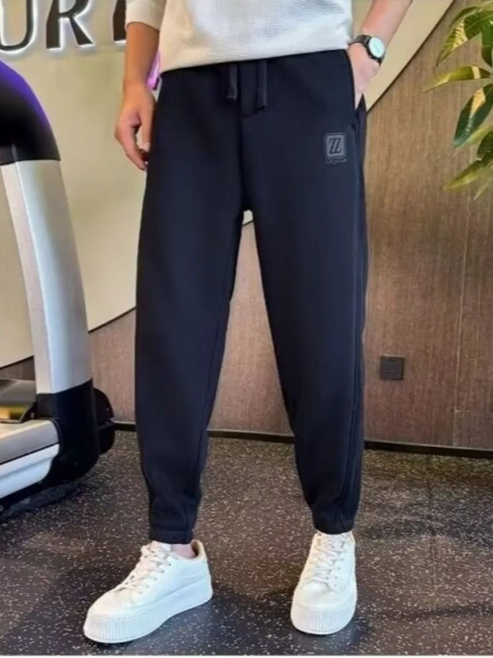 Men's Drawstring Loose Fit Joggers, image 3